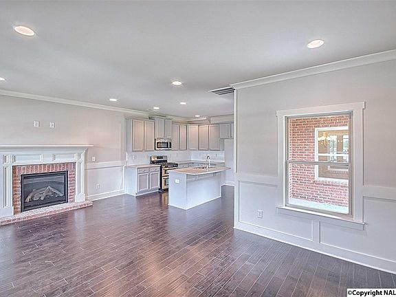 4th image of 7023 Southgate Dr
