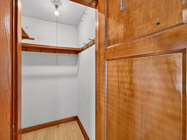 2836 N Richards St — Photo 10