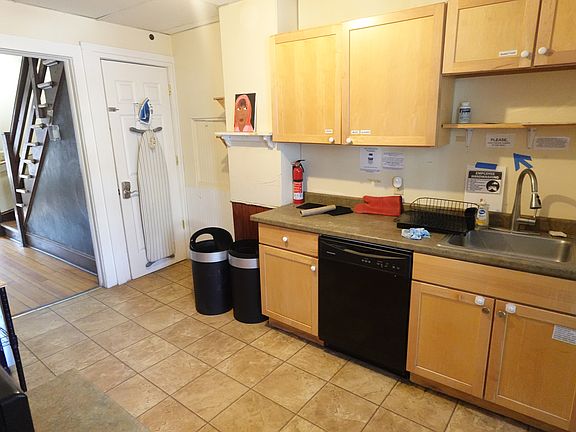 4th image of 36 S Union St #2