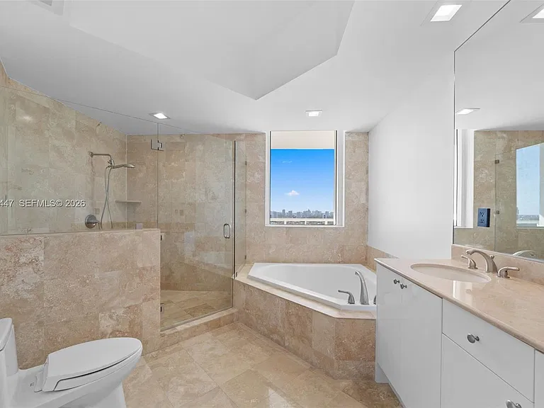 1745 Hallandale Beach Blvd #Penthouse 05W — Photo 12
