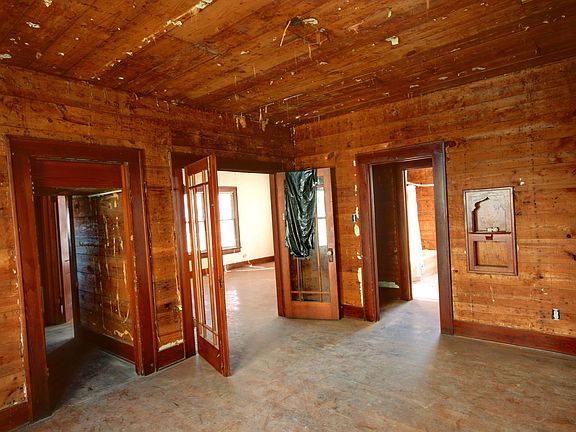 Wood Walls, they don't make them like this anymore...