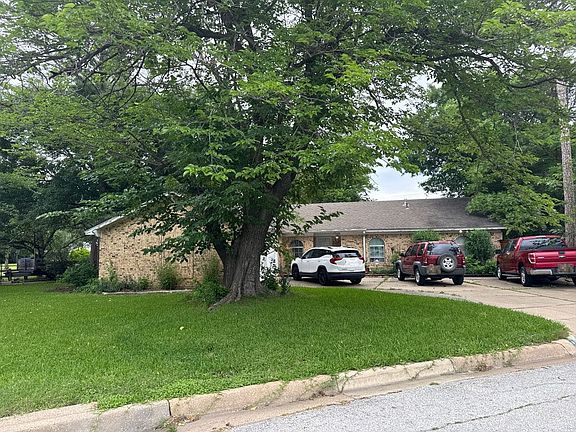 2nd image of 7301 Pebbleford Rd