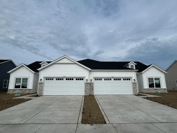 10405 Iowa St, Crown Point, IN 46307