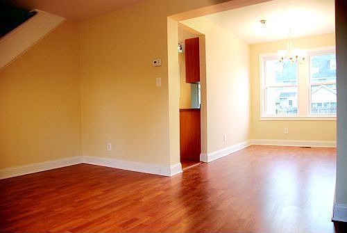 living room/dining room