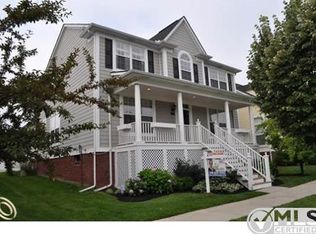 42673 Faulkner Dr, Novi, MI