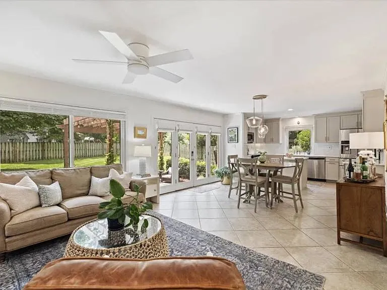 6139 Candlewood Dr — Photo 6