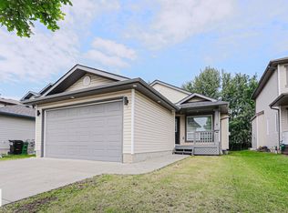 4716 207th St NW, Edmonton, AB T6M 0C2