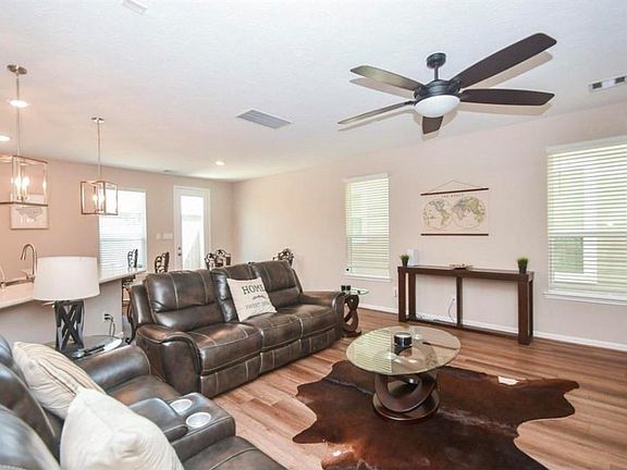 3rd image of 8618 Cedar Plains Ln
