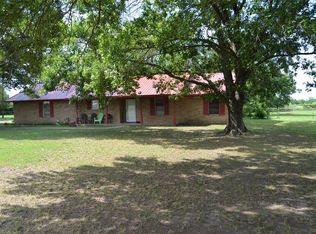 909 Dusty Kay St, Bonham, TX 75418