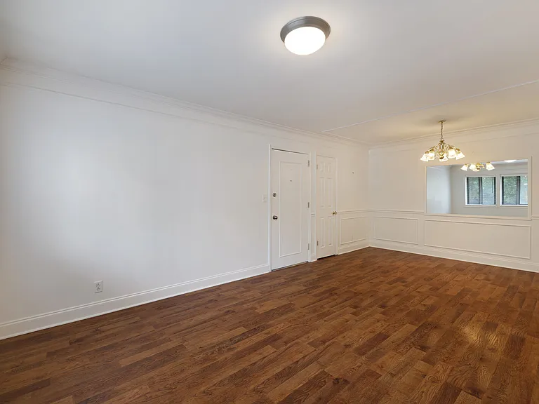 3210 Orleans Dr #8 — Photo 5