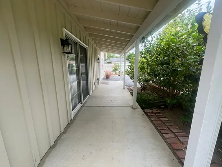 17430 W Gledhill St — Photo 30