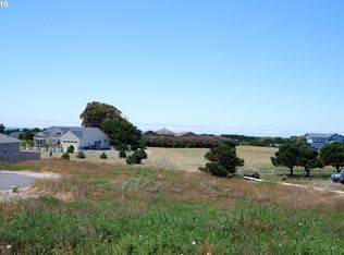 846 Spyglass Dr, Bandon, OR 97411