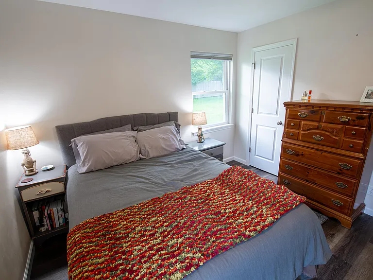 1557 Hazel Ave — Photo 17