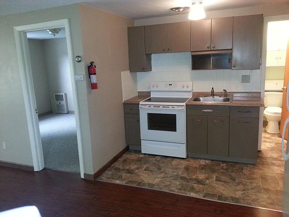 3rd image of 1685 Jane Dr APT 5