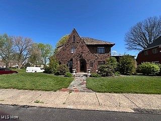 2nd image of 1721 Hamilton Pl