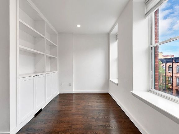 4th image of 251 W 123rd St APT 4