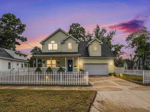 1668 Beidler St, Muskegon, MI 49441