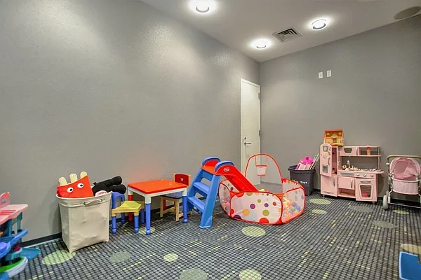 Sold by Compass | media 30