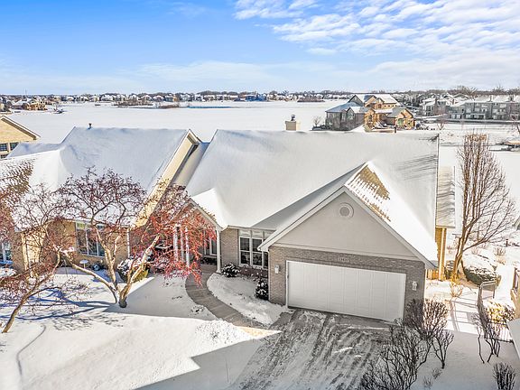 3rd image of 13437 Lakeshore Dr