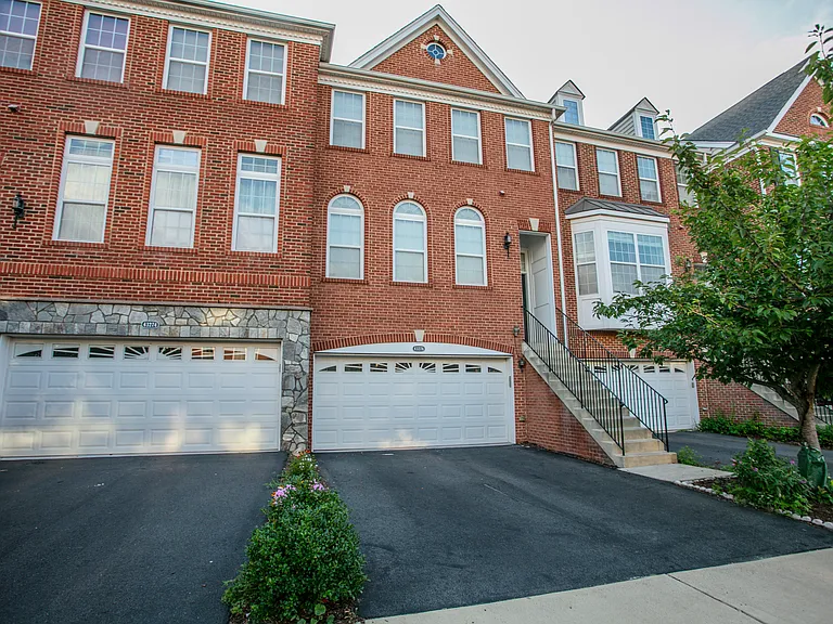 43276 Mitcham Sq — Photo 31