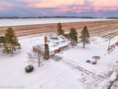 1105 S Mueller Rd, Saginaw, MI, 48601