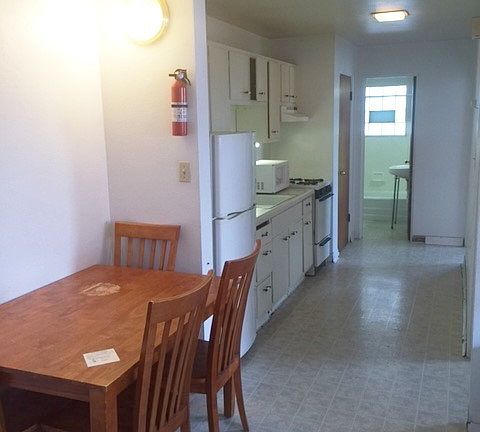 2nd image of 1107 W Oregon St #16828462