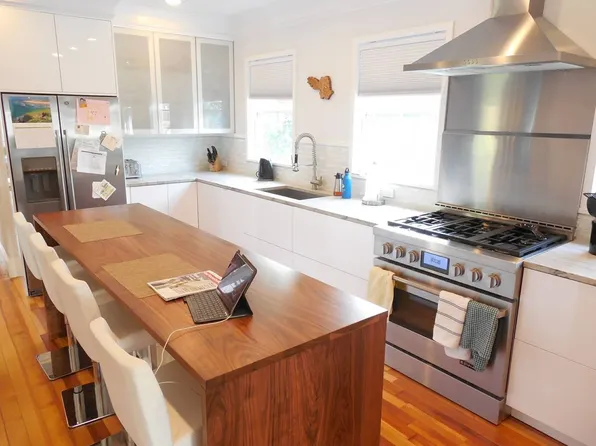 7 Fairfield St #9, Watertown, MA 02472