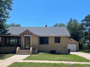 307 E Nassau Ave, Holyrood, KS 67450