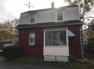 2 Glover Pl, Middletown, CT 06457