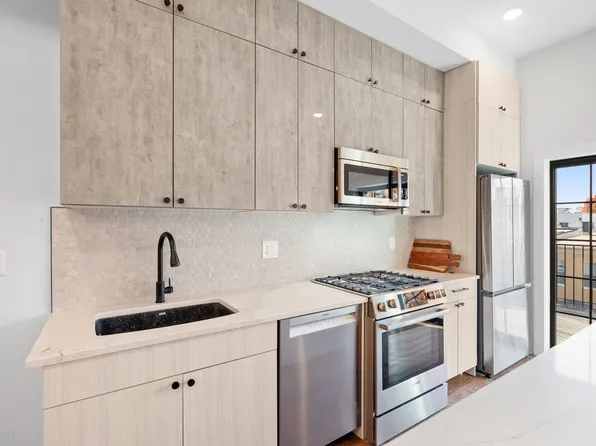 545 Palisade Avenue image 11 of 37