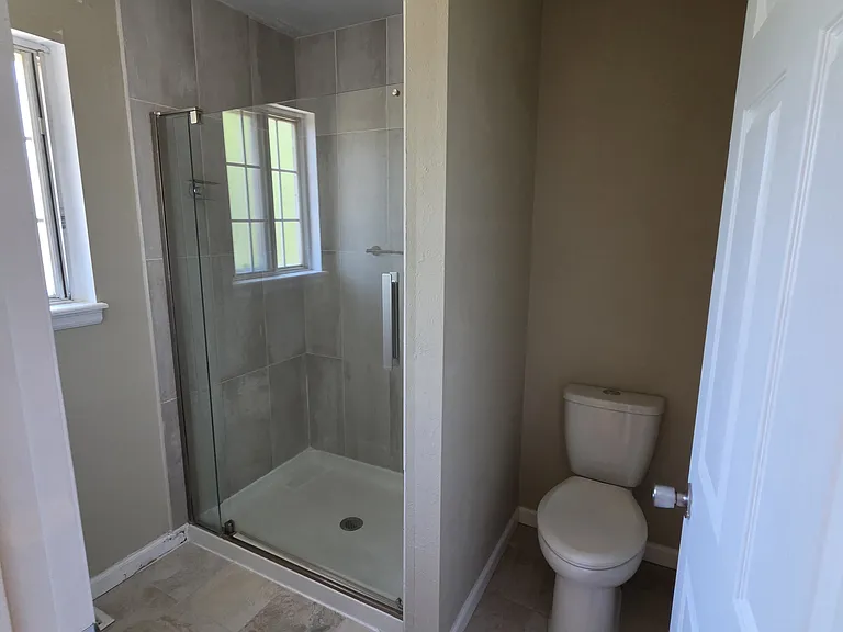 685 Georgetown Ln — Photo 17