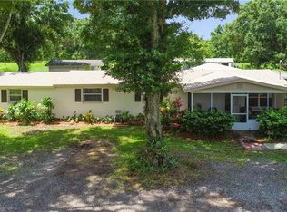 9011 Symmes Rd, Gibsonton, FL 33534