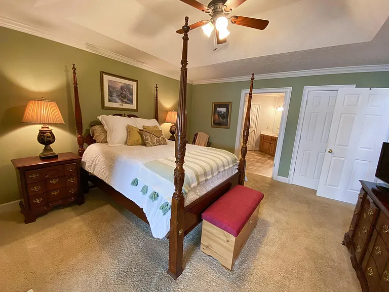 662 Waters Edge Cv — Photo 18
