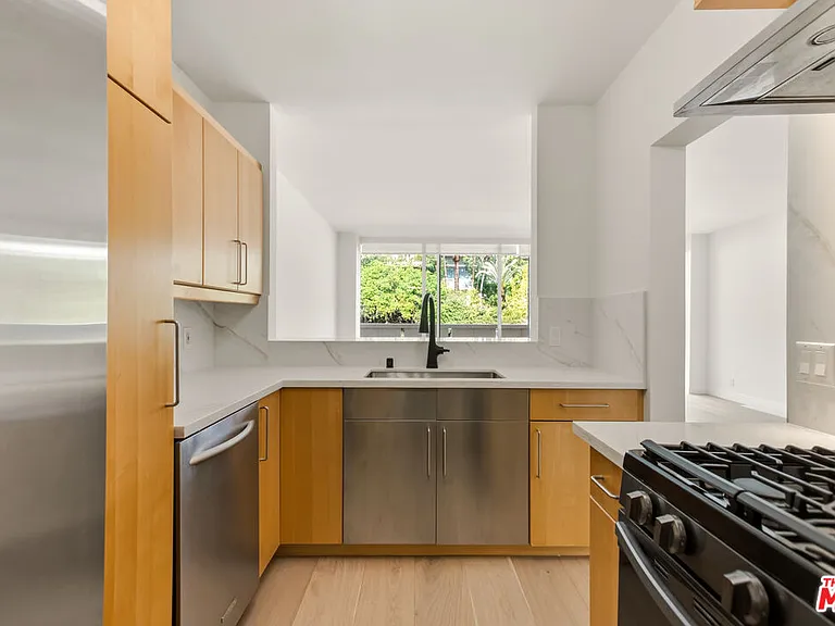 8787 Shoreham Dr #802 — Photo 7