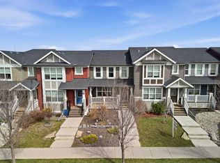 93 S Sunvalley Rd, Cochrane, AB T4C 0X7