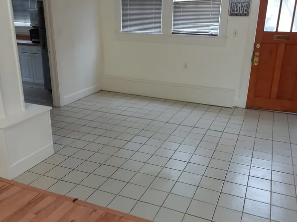 5203 Chestnut St, New Orleans, LA 70115