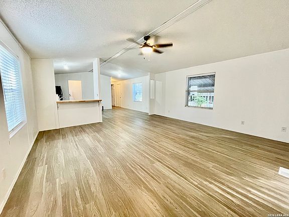 3rd image of 275 Placid Cove