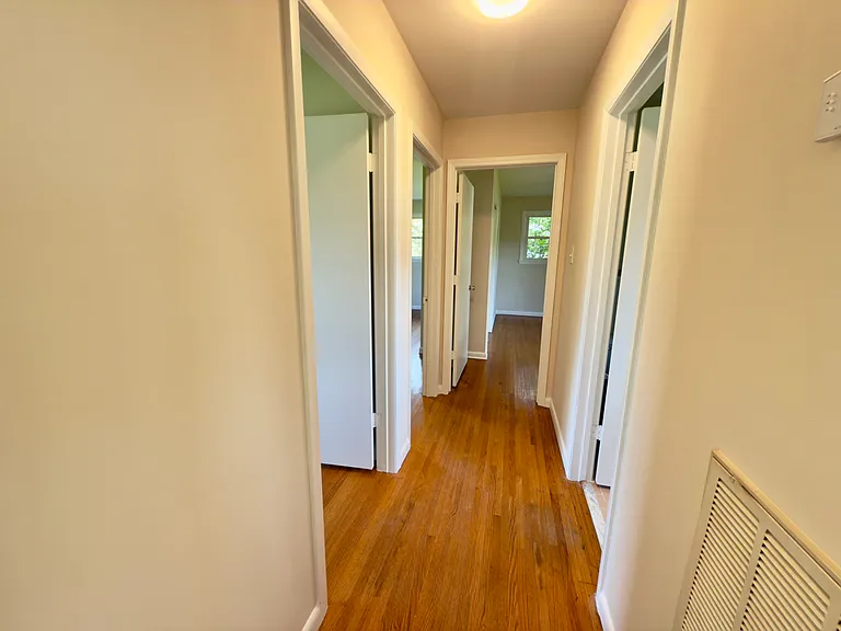 222 Yorktown Rd — Photo 31