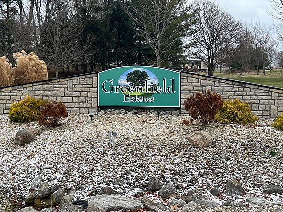 5th image of 4827 Meadowgrove Dr