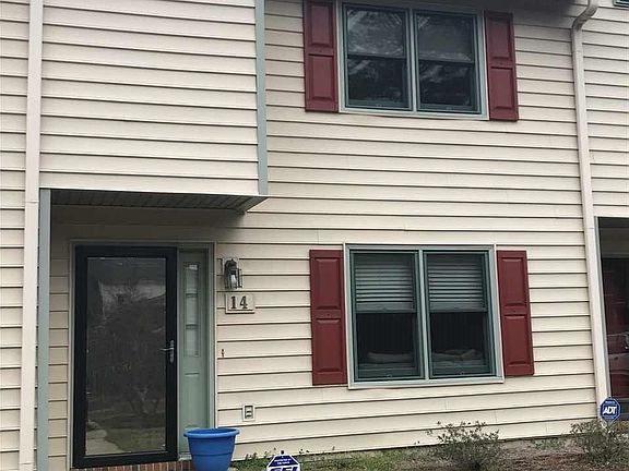 3rd image of 14 Southwood Dr