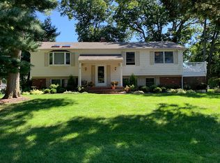 1 High Hl, Setauket, NY 11733