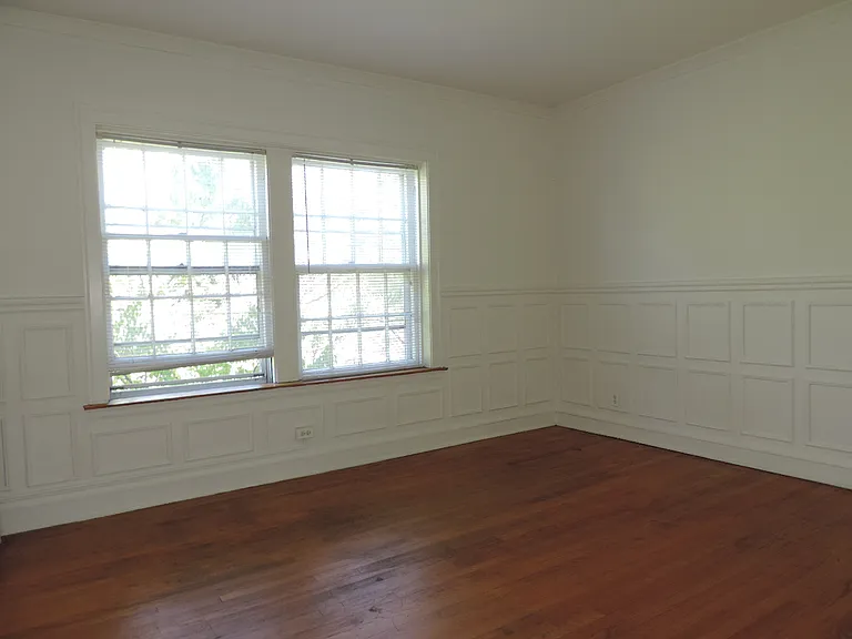 1200 Simpson St — Photo 7
