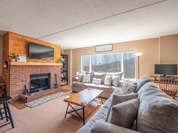32I Snow Tree Lane #Oaks I, Dover, VT 05356