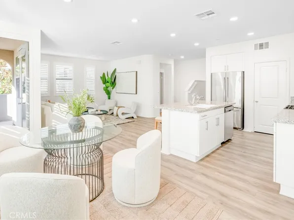 928 E Twill Ct, Anaheim, CA 92802