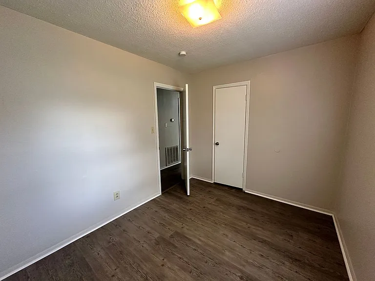 4036 Tavineer Dr — Photo 12