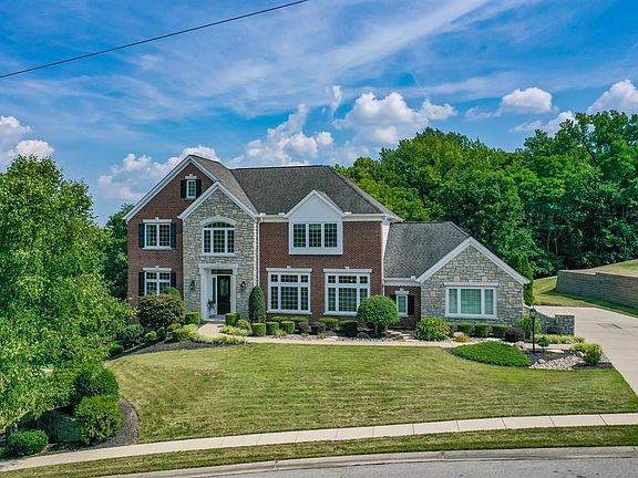 2nd image of 750 Riverwatch Dr