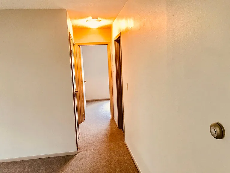 605 E Main St #7 — Photo 12