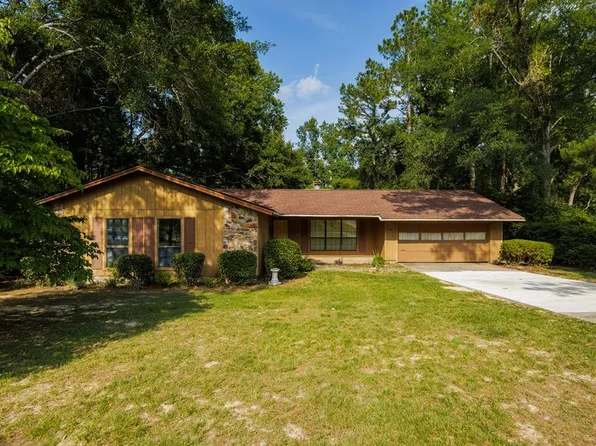 2211 S Sherwood Dr, Valdosta, GA 31602