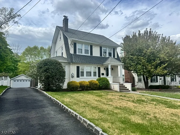 58 S Prospect St — Photo 1