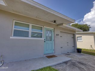 809 E 25th Ave, New Smyrna Beach, FL 32169